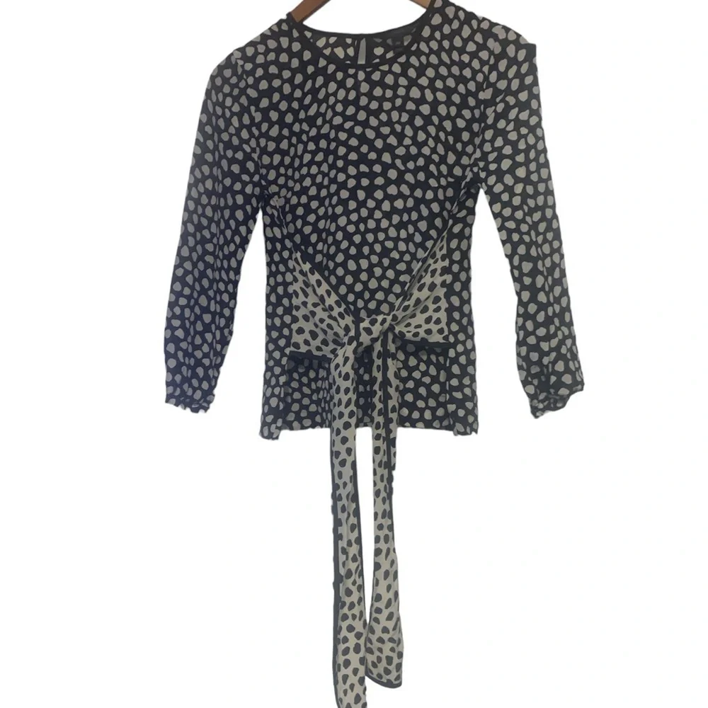 J. Crew Size 00P polka dot tie 100% silk blouse